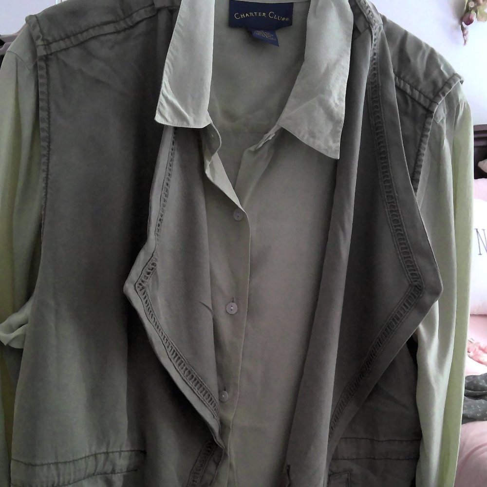 Caual olive vest